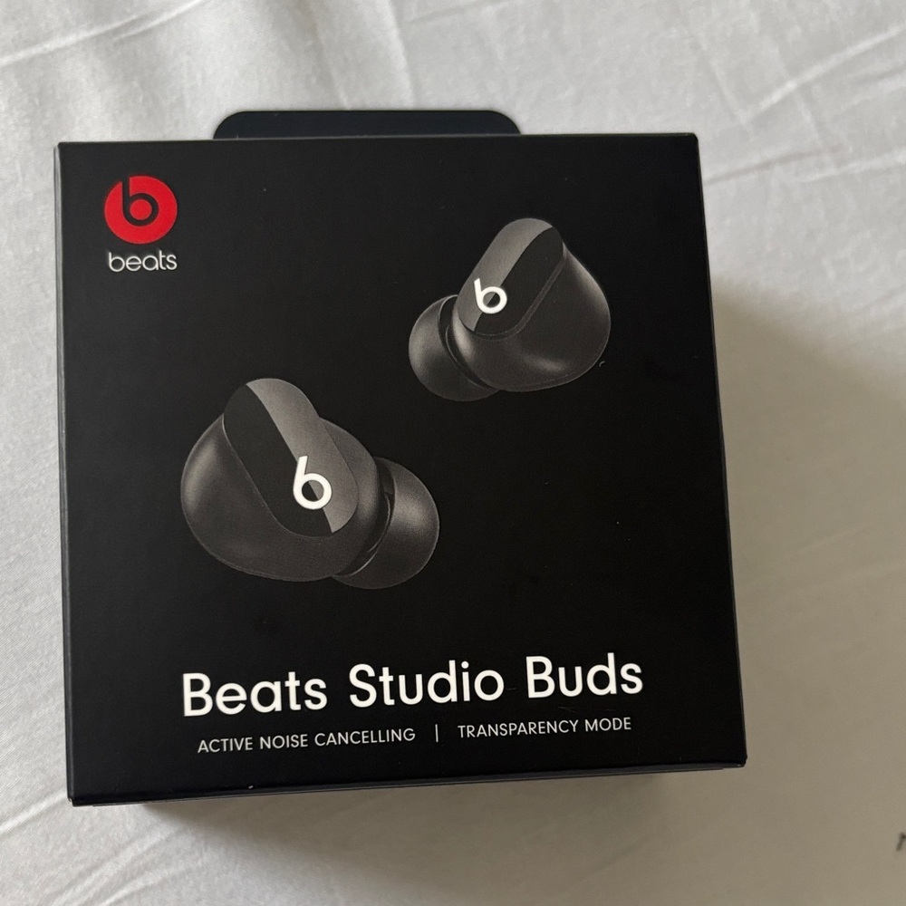 Beats by Dre Studio Buds - Black